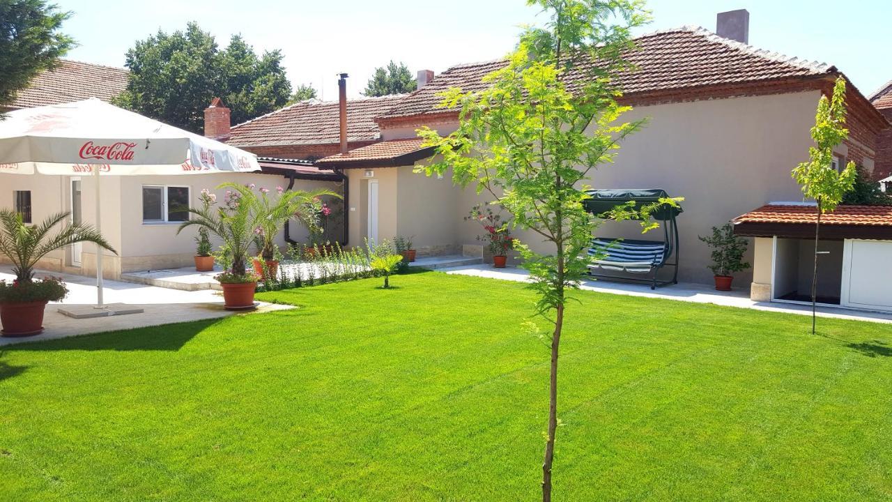 Villa Ros Guest House Svilengrad Exterior photo