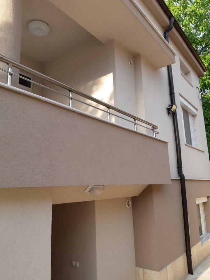 Villa Ros Guest House Svilengrad Exterior photo