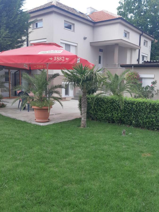 Villa Ros Guest House Svilengrad Exterior photo