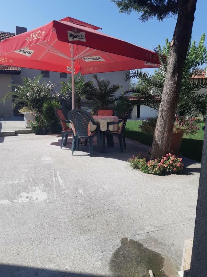 Villa Ros Guest House Svilengrad Exterior photo